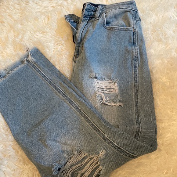 Hollister ripped mom jeans - Picture 5 of 5